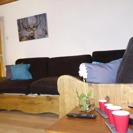 Serac A10 By Interhome Apartmán